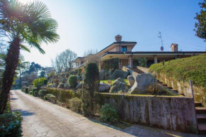 Hotels in Barlassina